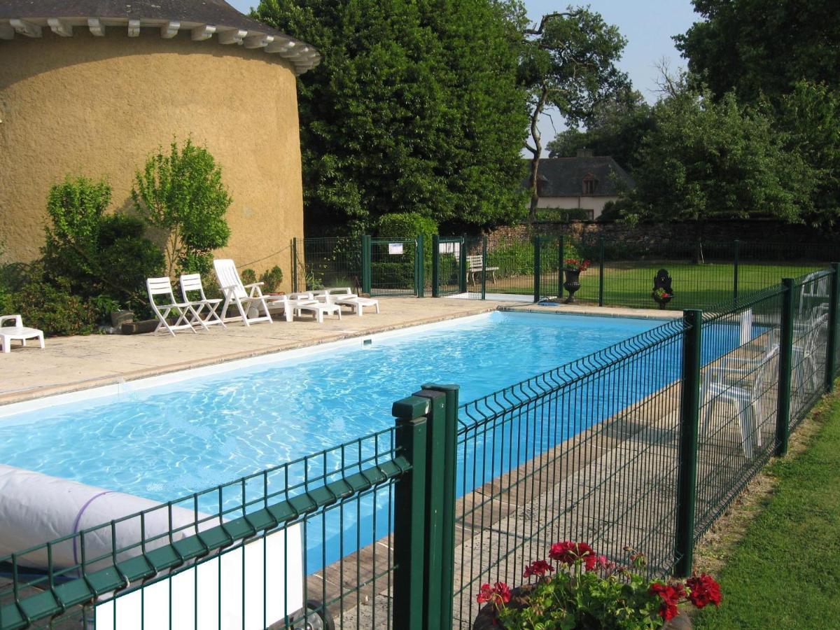 Appartement Domaine De La Freslonniere Le Rheu Bagian luar foto