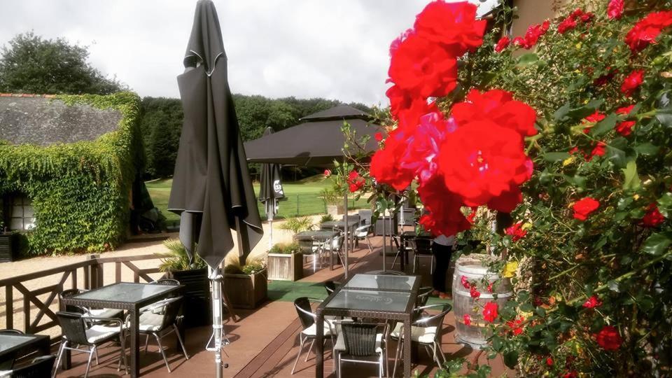 Appartement Domaine De La Freslonniere Le Rheu Bagian luar foto
